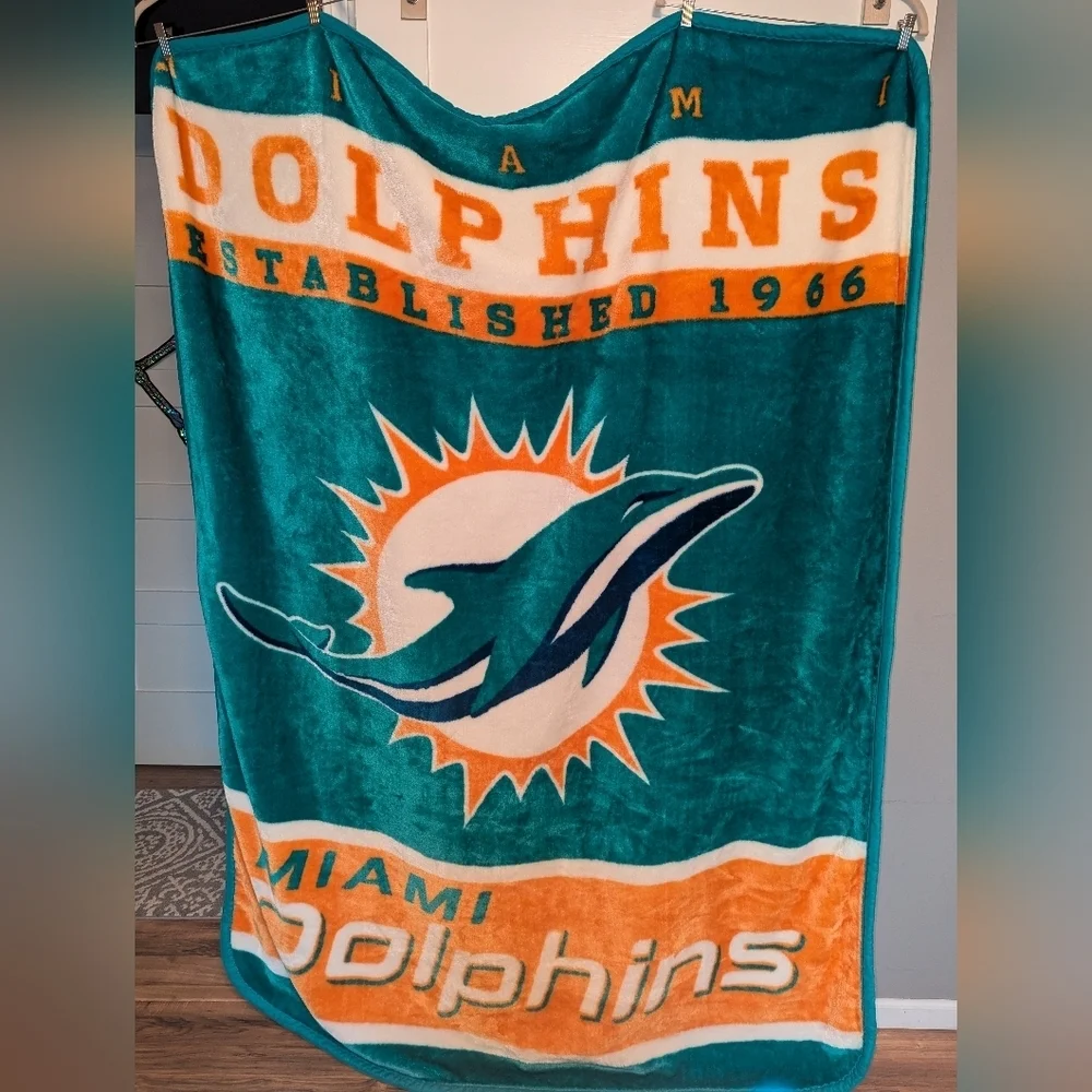 Vintage NFL Miami Dolphins Fleece blanket size 60